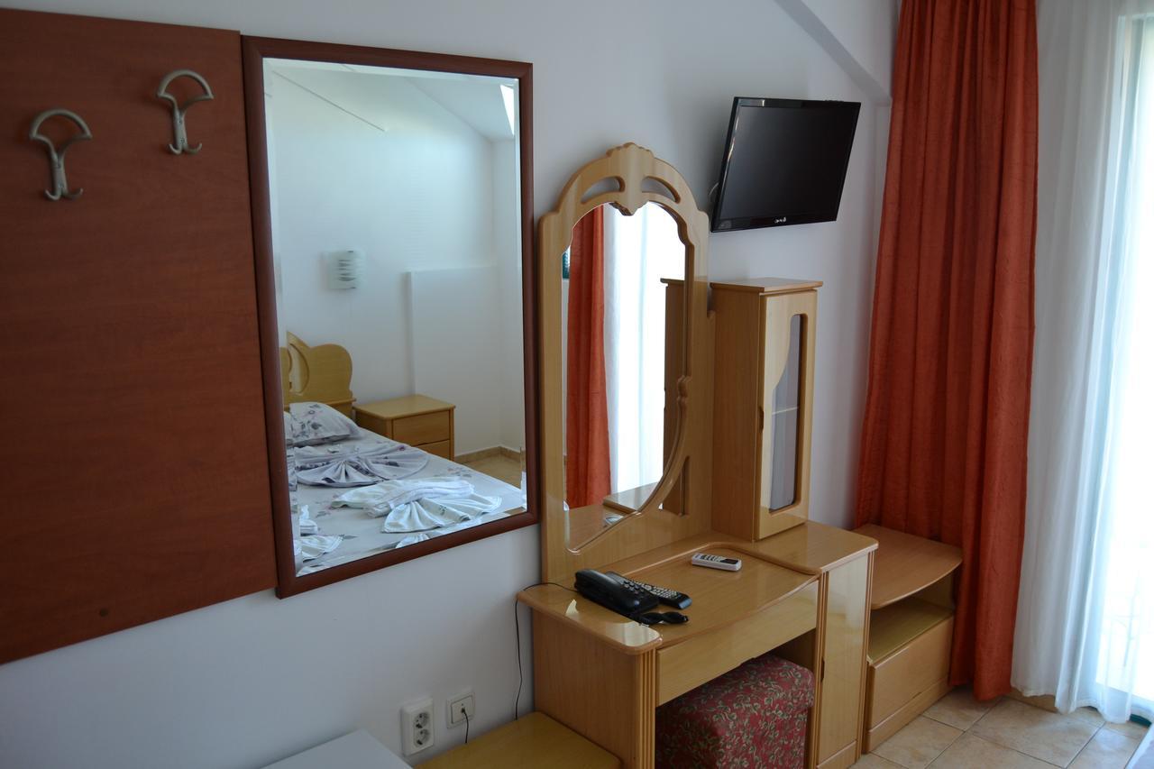 Hotel Kokiche Slantchev Briag Extérieur photo